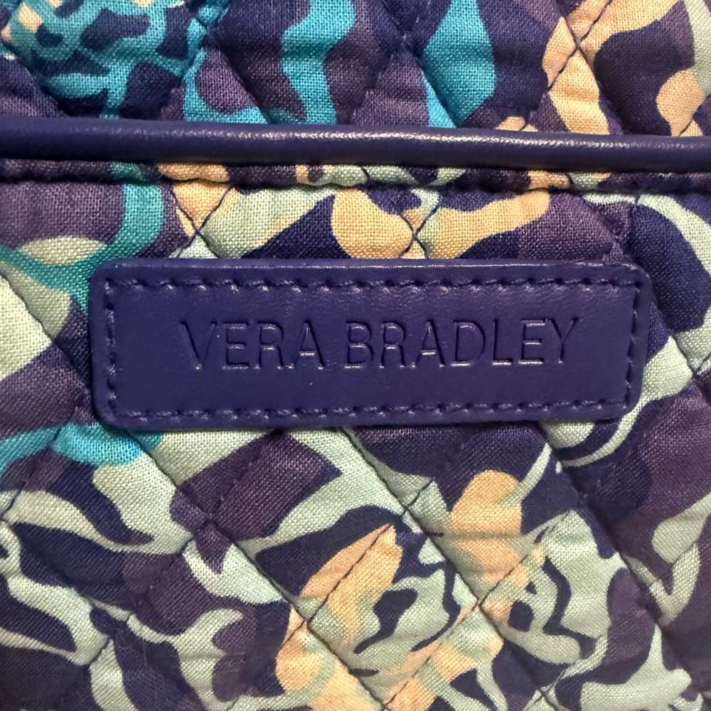 VERA BRADLEY Tote bag only. 
Stylish Blue and Green.